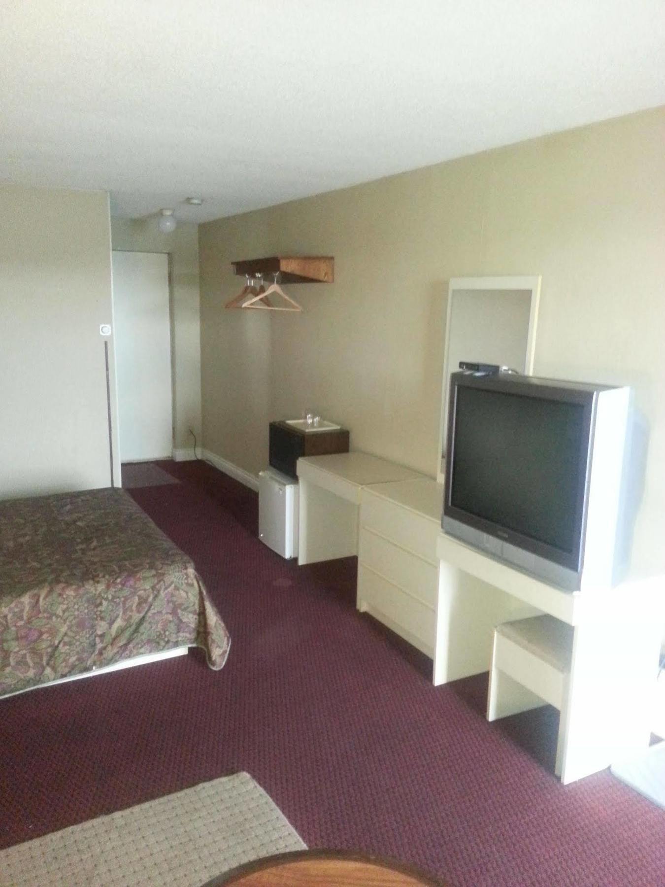 Newburg Inn Motel New Hamburg エクステリア 写真